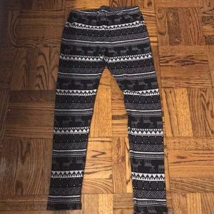 Winter pattern leggings size large